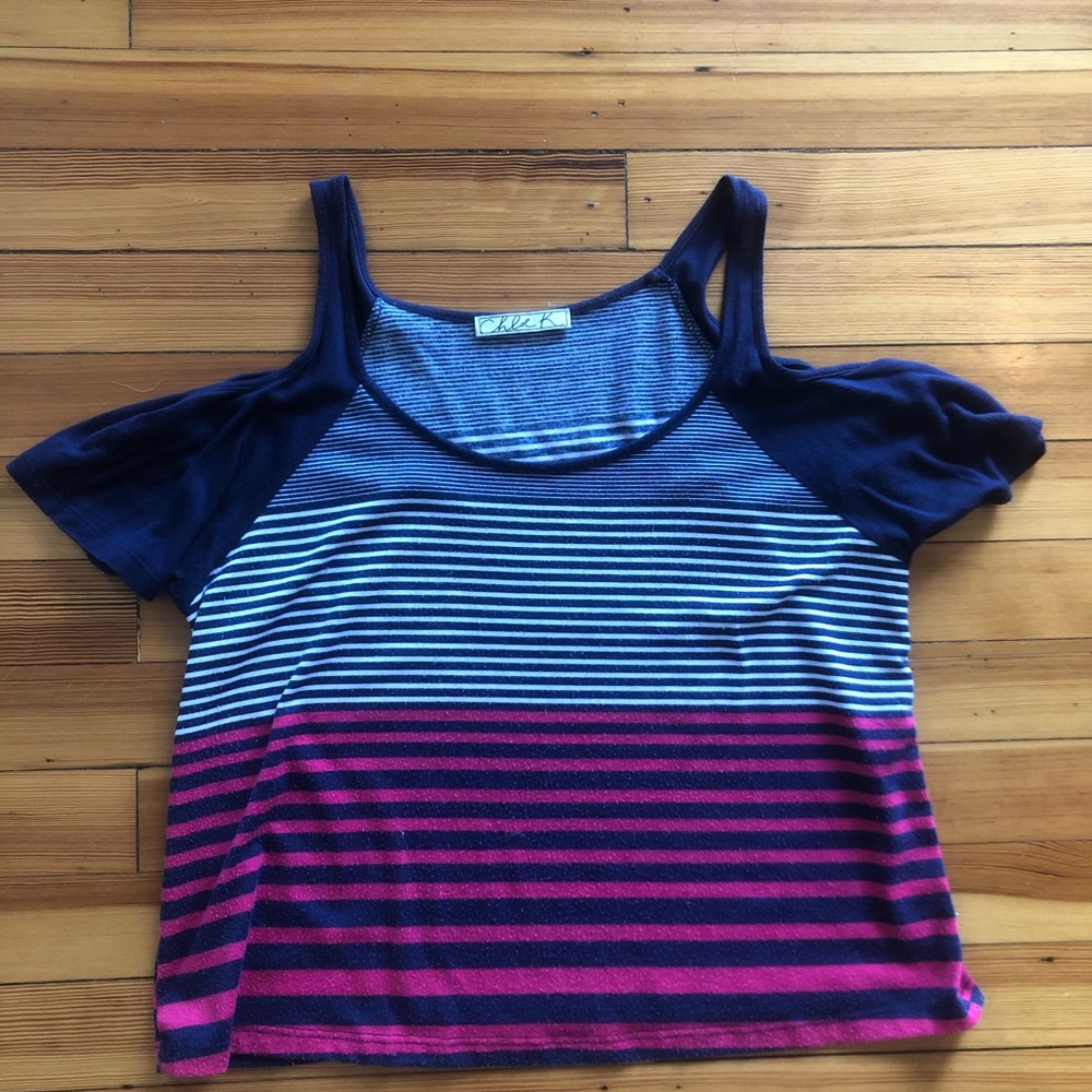 Open shoulder, striped t-shirt